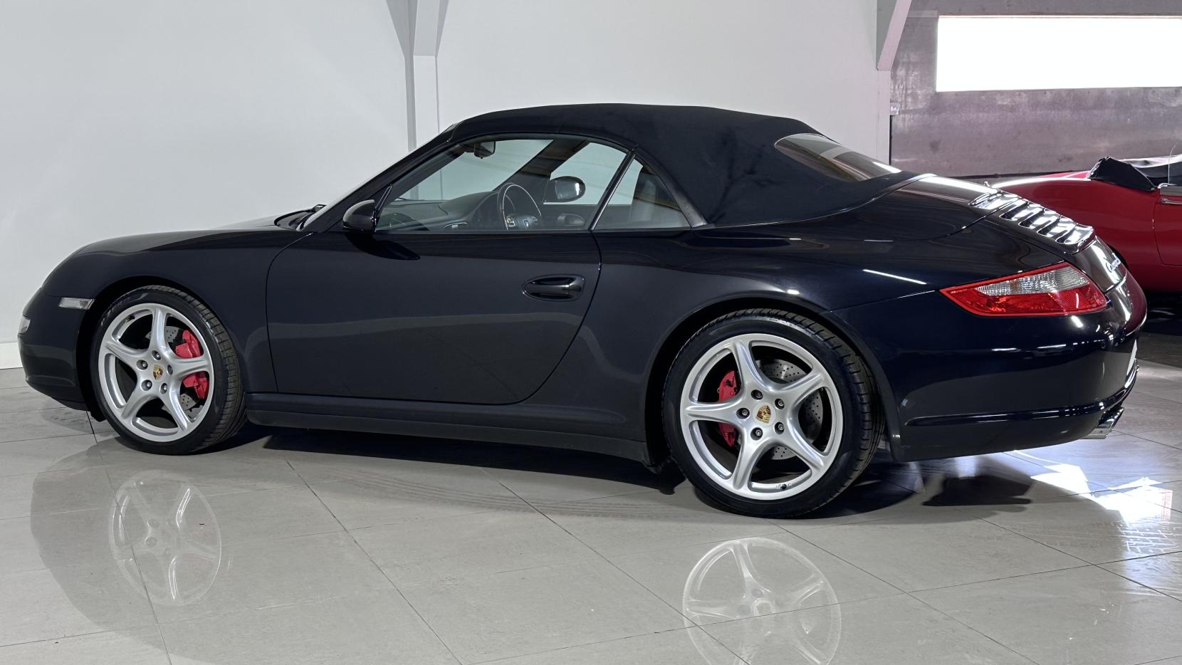 Porsche 911 3.8 997 Carrera 4S Cabriolet 2dr Petrol Tiptronic S AWD (286 g/km, 350 bhp)