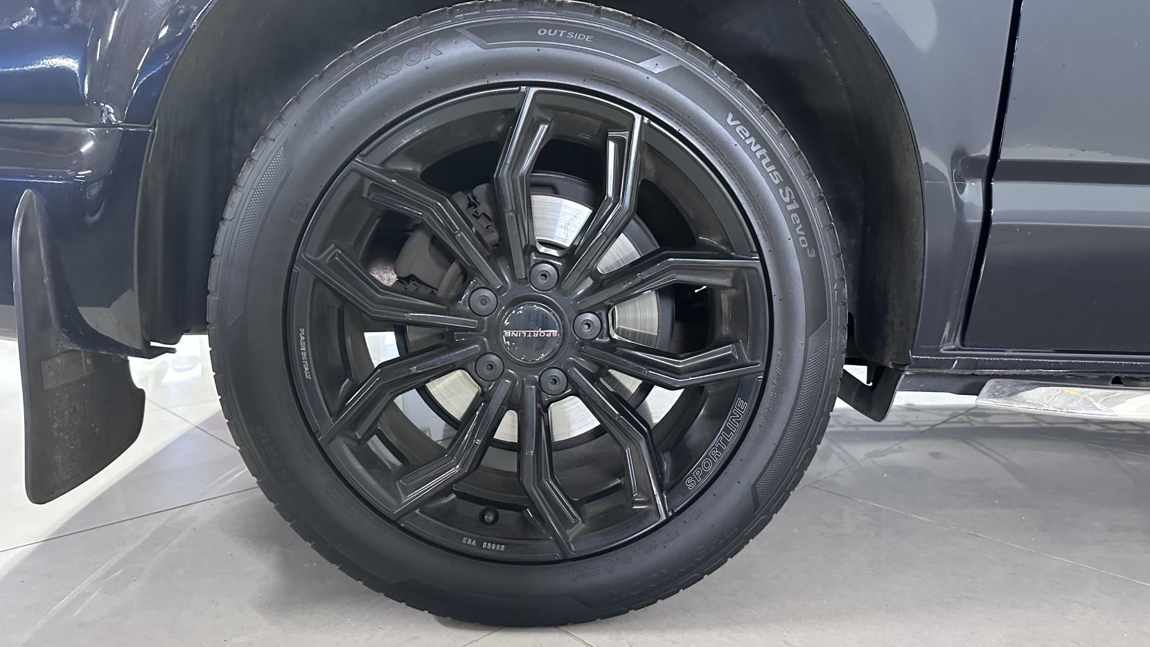 Volkswagen Transporter 2.0 BiTDI T32 Sportline Kombi Double Cab 5dr Diesel DSG FWD SWB Euro 6 (s/s) (204 ps)
