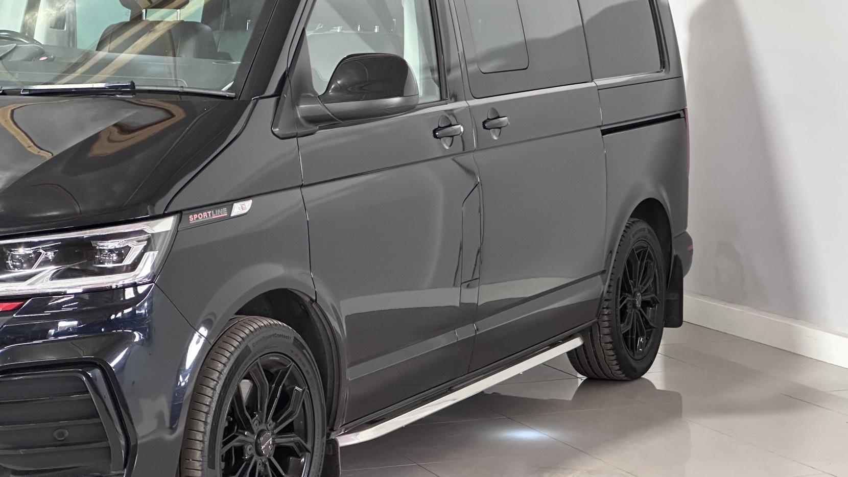 Volkswagen Transporter 2.0 BiTDI T32 Sportline Kombi Double Cab 5dr Diesel DSG FWD SWB Euro 6 (s/s) (204 ps)
