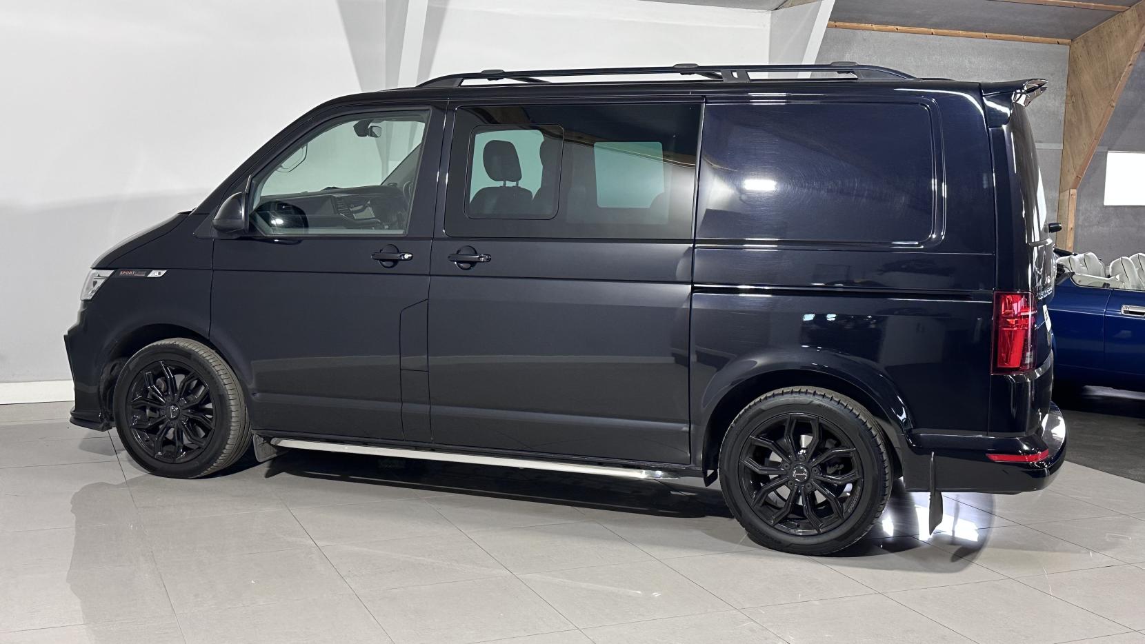 Volkswagen Transporter 2.0 BiTDI T32 Sportline Kombi Double Cab 5dr Diesel DSG FWD SWB Euro 6 (s/s) (204 ps)
