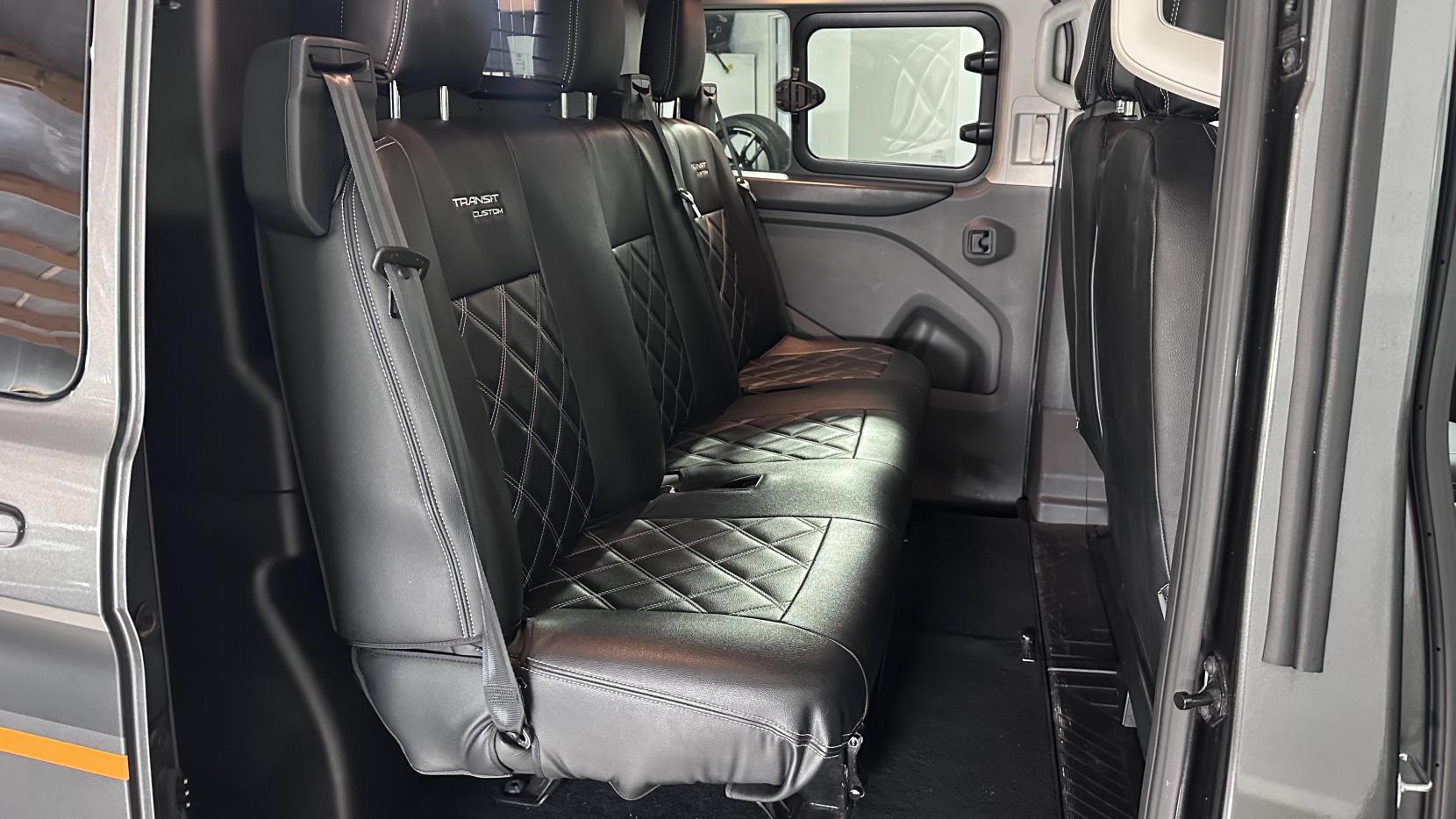 Ford Transit Custom 2.0 320 EcoBlue Limited Crew Van Double Cab 5dr Diesel Manual L1 H1 Euro 6 (s/s) (185 ps)