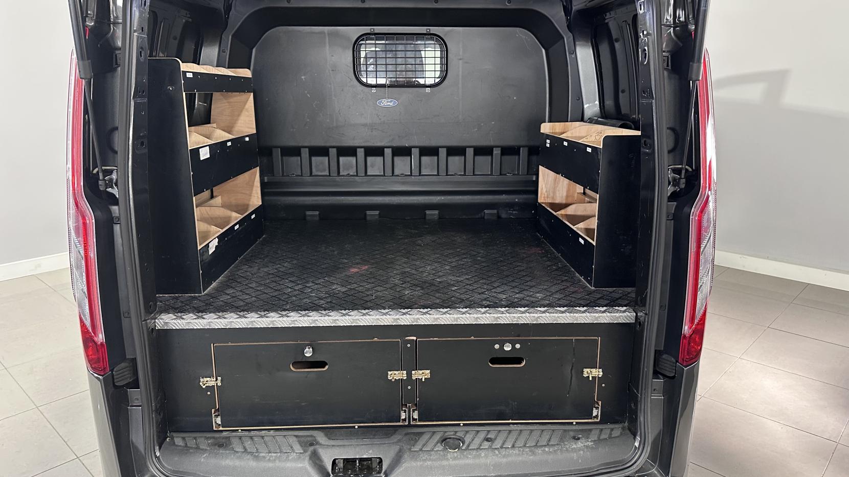 Ford Transit Custom 2.0 320 EcoBlue Limited Crew Van Double Cab 5dr Diesel Manual L1 H1 Euro 6 (s/s) (185 ps)