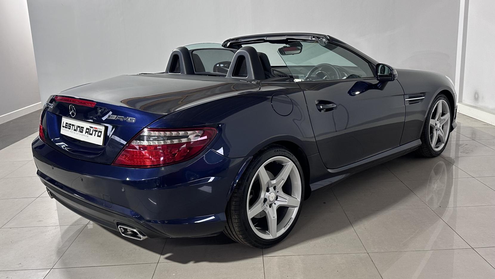 Mercedes-Benz SLK 1.8 SLK200 BlueEfficiency AMG Sport Convertible 2dr Petrol G-Tronic+ Euro 5 (s/s) (184 ps)