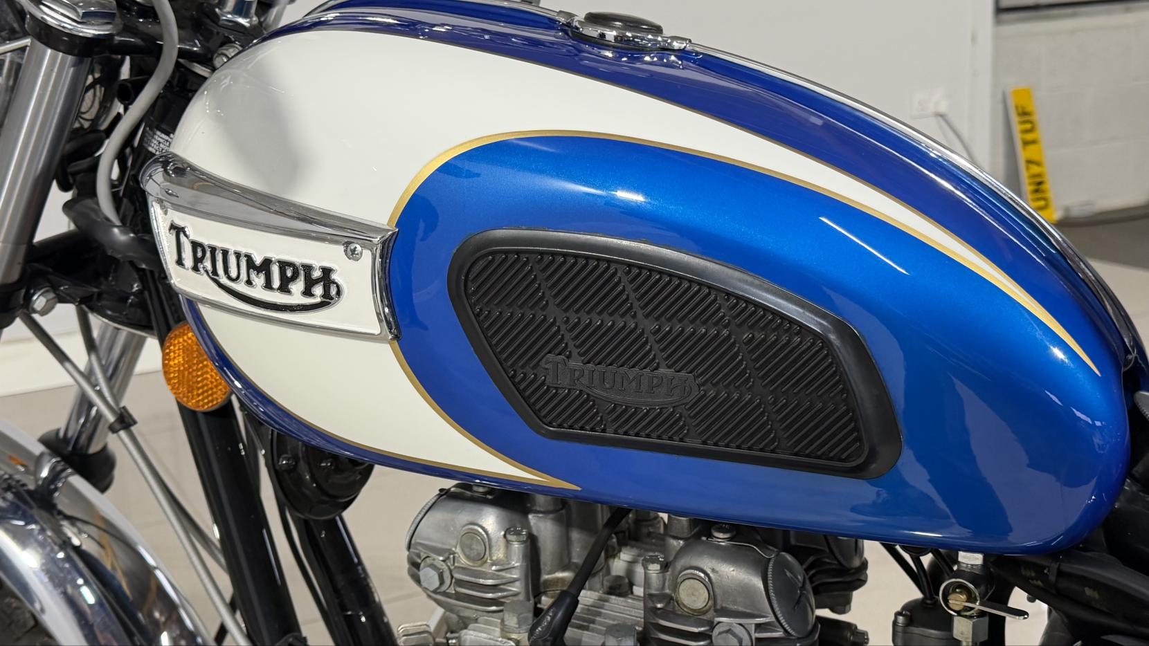 Triumph Trophy TR6C 650cc Trophy