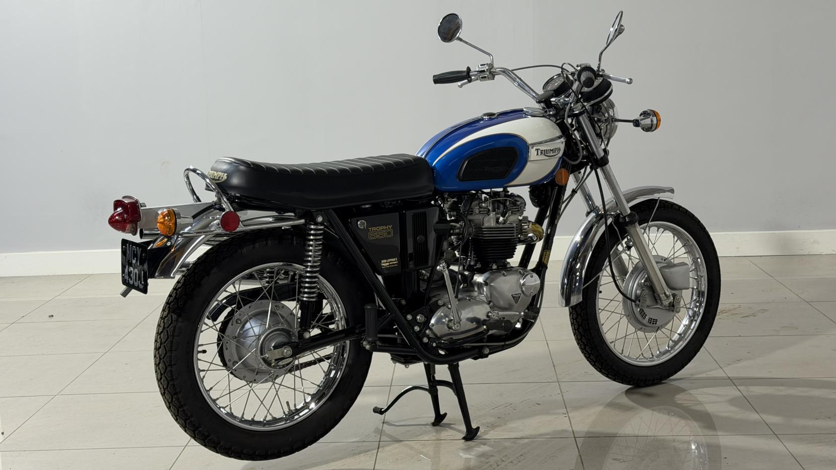 Triumph Trophy TR6C 650cc Trophy