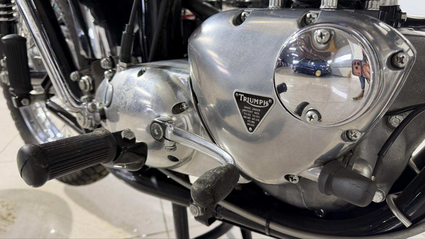 Triumph Trophy TR6C 650cc Trophy