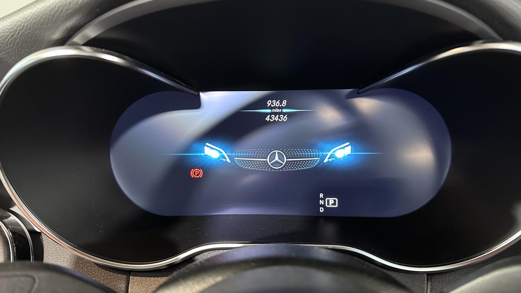 Mercedes-Benz C Class 2.0 C220d AMG Line (Premium) Cabriolet 2dr Diesel G-Tronic+ Euro 6 (s/s) (194 ps)