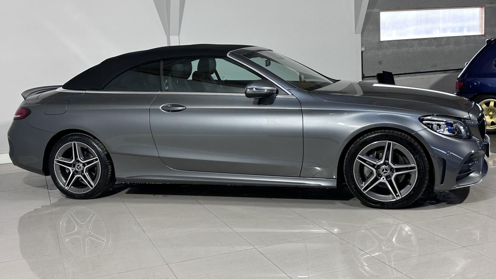 Mercedes-Benz C Class 2.0 C220d AMG Line (Premium) Cabriolet 2dr Diesel G-Tronic+ Euro 6 (s/s) (194 ps)