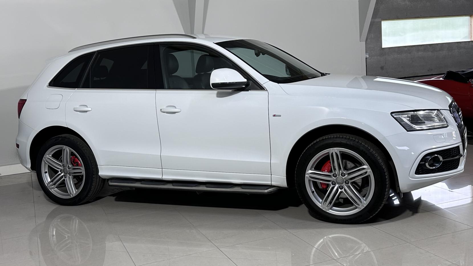 Audi Q5 2.0 TDI S line Plus SUV 5dr Diesel S Tronic quattro Euro 5 (s/s) (177 ps)