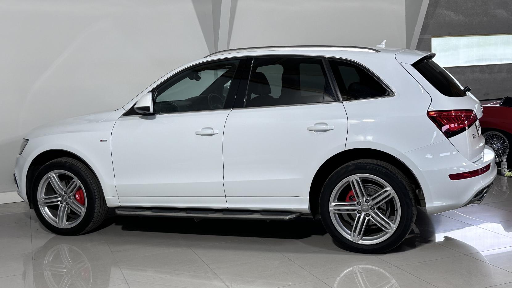 Audi Q5 2.0 TDI S line Plus SUV 5dr Diesel S Tronic quattro Euro 5 (s/s) (177 ps)