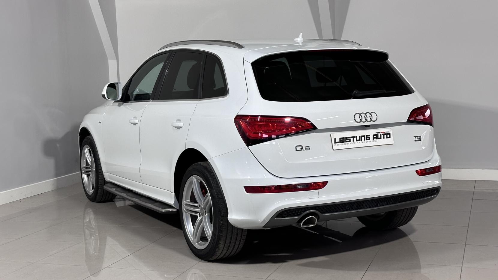 Audi Q5 2.0 TDI S line Plus SUV 5dr Diesel S Tronic quattro Euro 5 (s/s) (177 ps)