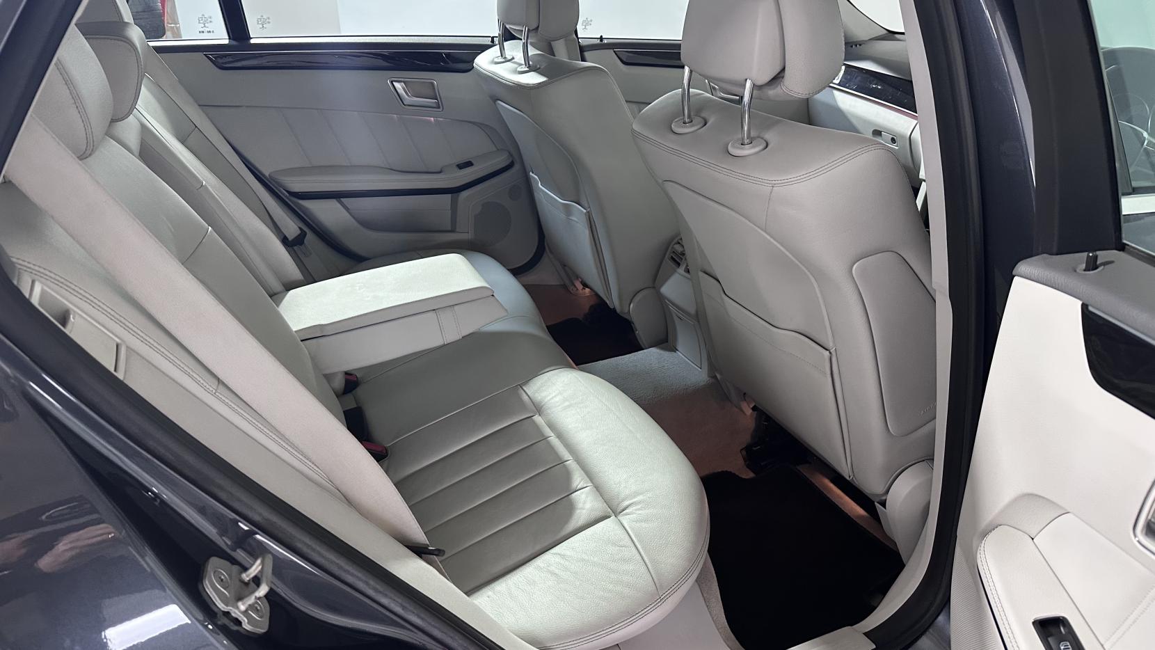 Mercedes-Benz E Class 3.0 E350 V6 BlueTEC AMG Line Estate 5dr Diesel G-Tronic+ Euro 6 (s/s) (258 ps)