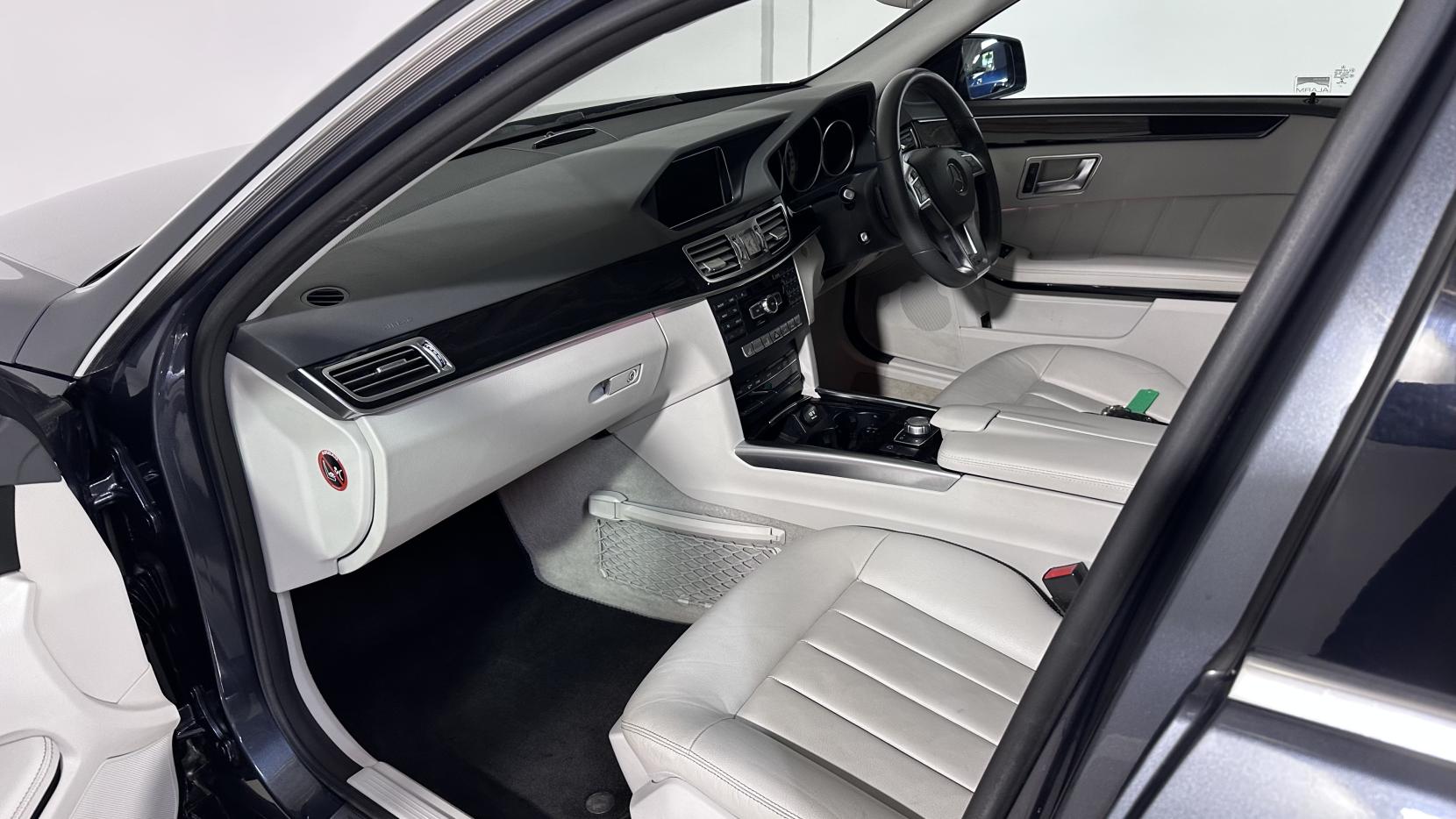 Mercedes-Benz E Class 3.0 E350 V6 BlueTEC AMG Line Estate 5dr Diesel G-Tronic+ Euro 6 (s/s) (258 ps)