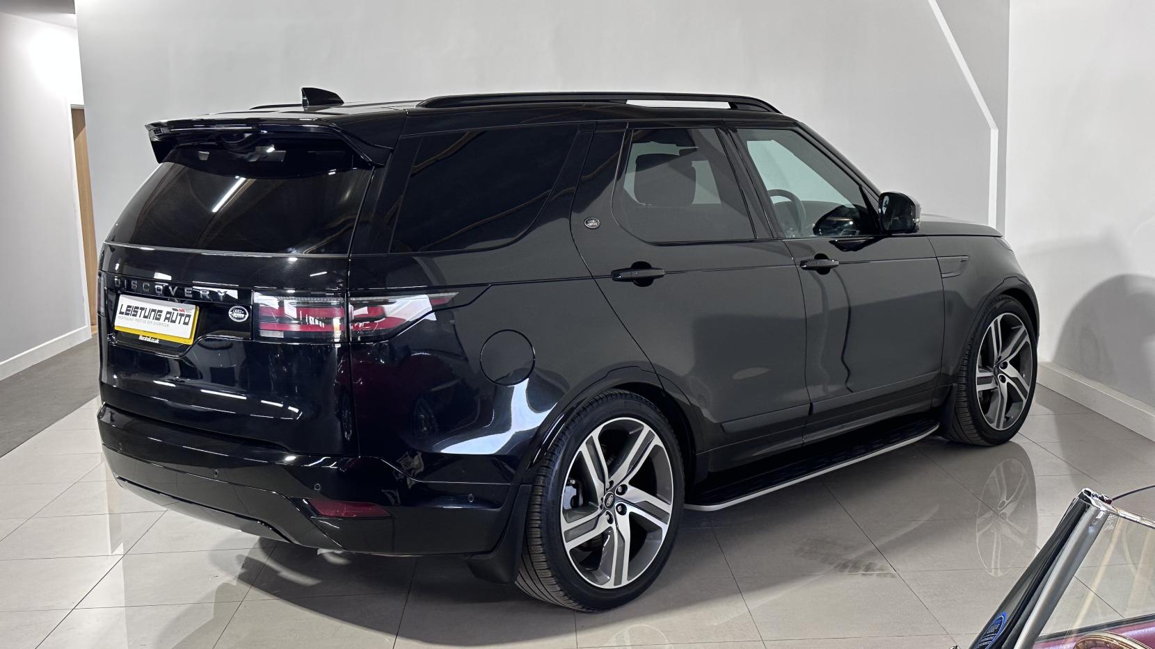 Land Rover Discovery 3.0 D300 MHEV R-Dynamic HSE SUV 5dr Diesel Auto 4WD Euro 6 (s/s) (300 ps)