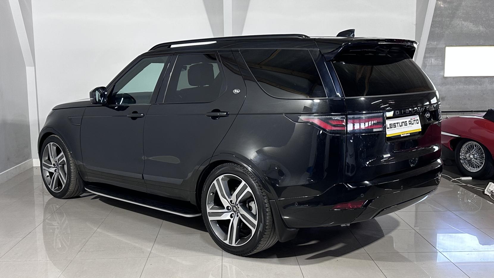 Land Rover Discovery 3.0 D300 MHEV R-Dynamic HSE SUV 5dr Diesel Auto 4WD Euro 6 (s/s) (300 ps)