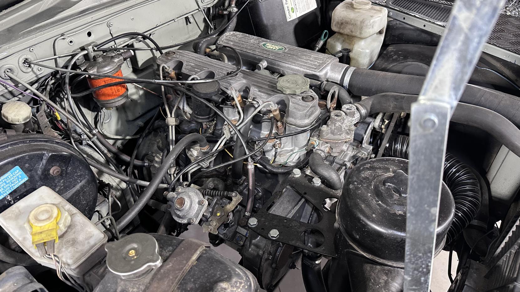 Land Rover 127 2.5D Crewcab Chassis Diesel Manual (68 bhp)