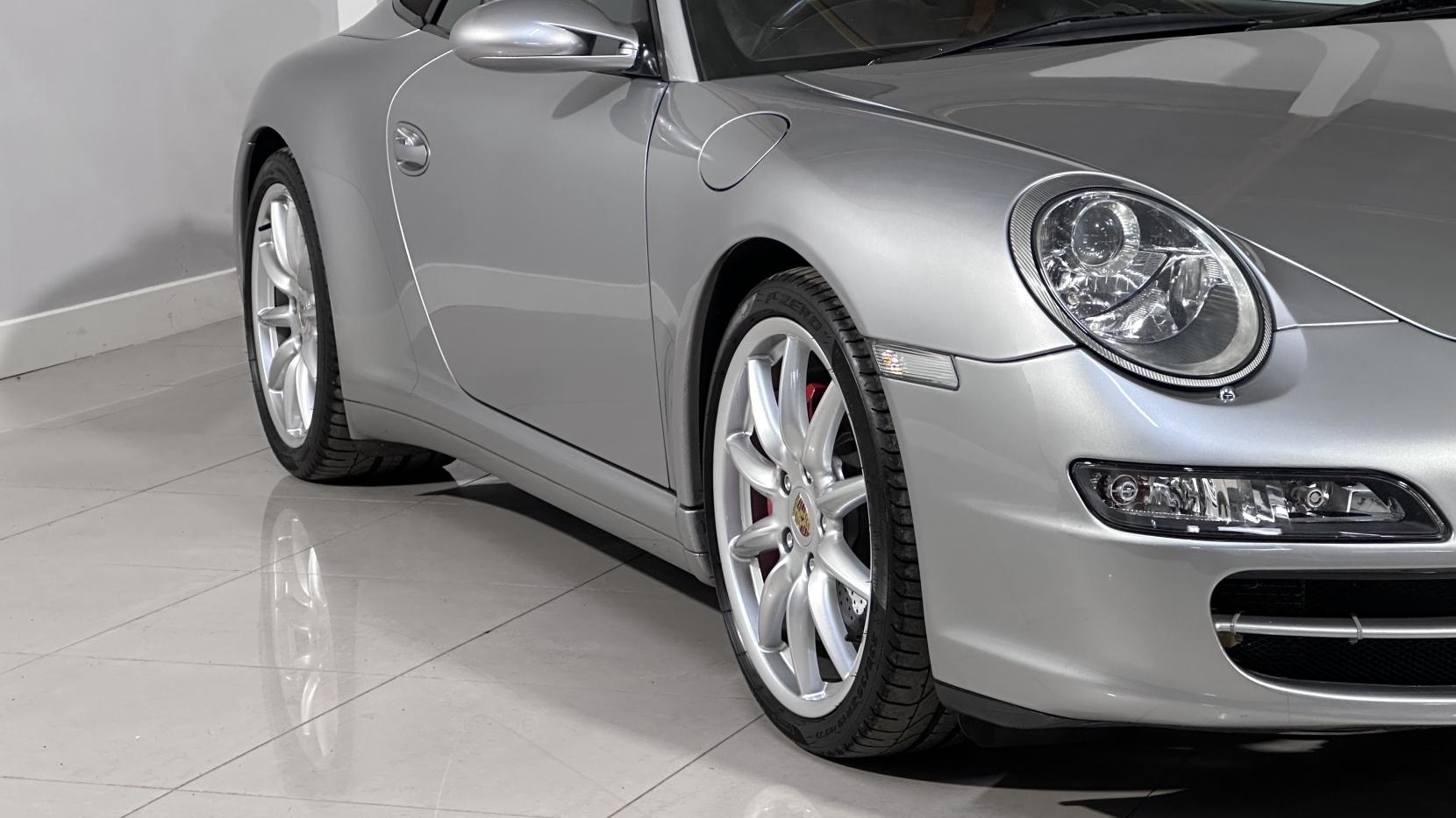 Porsche 911 3.8 997 Carrera 4S Cabriolet 2dr Petrol Manual AWD (285 g/km, 350 bhp)