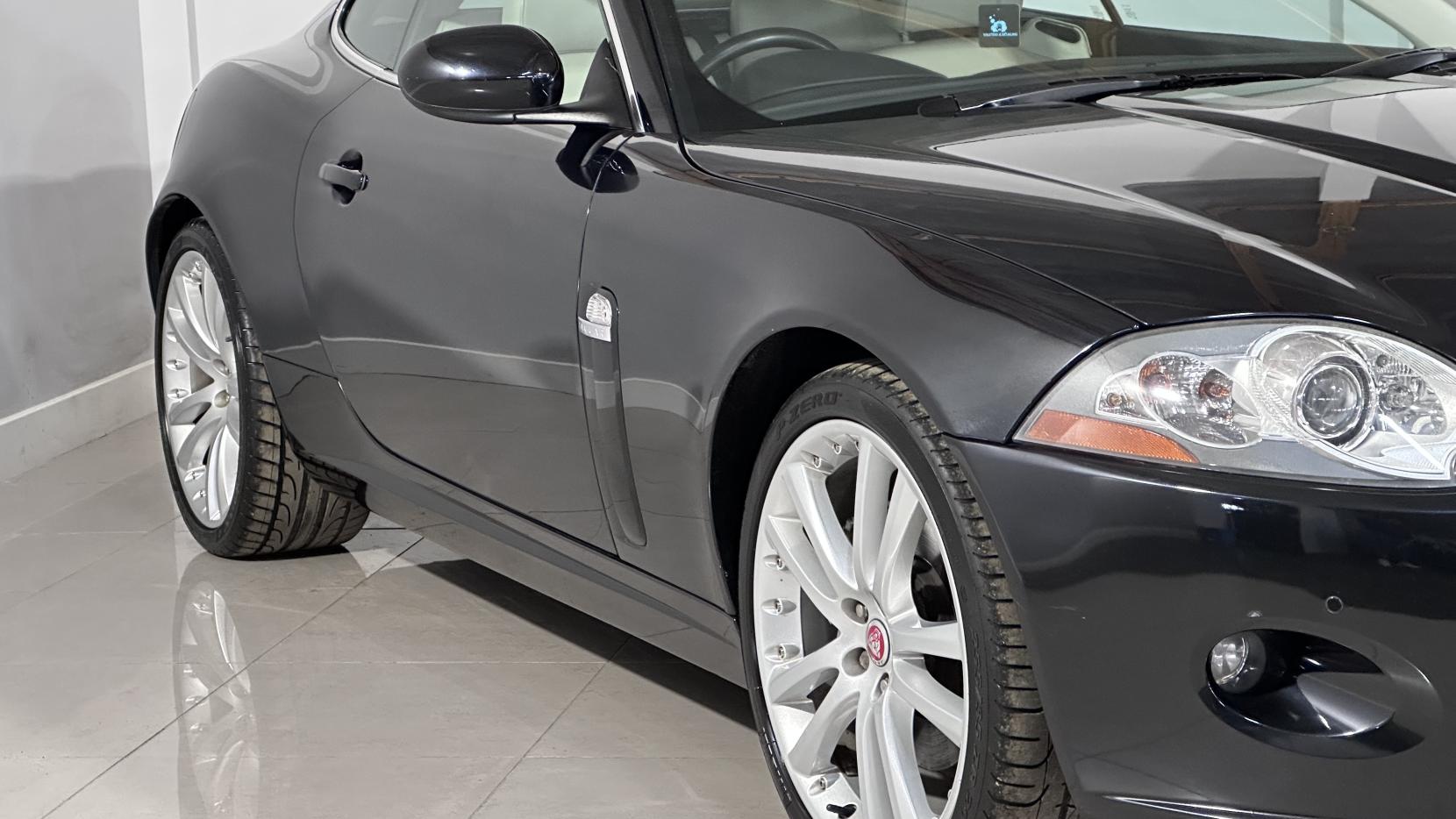 Jaguar XK 4.2 V8 Coupe 2dr Petrol Auto Euro 4 (300 ps)