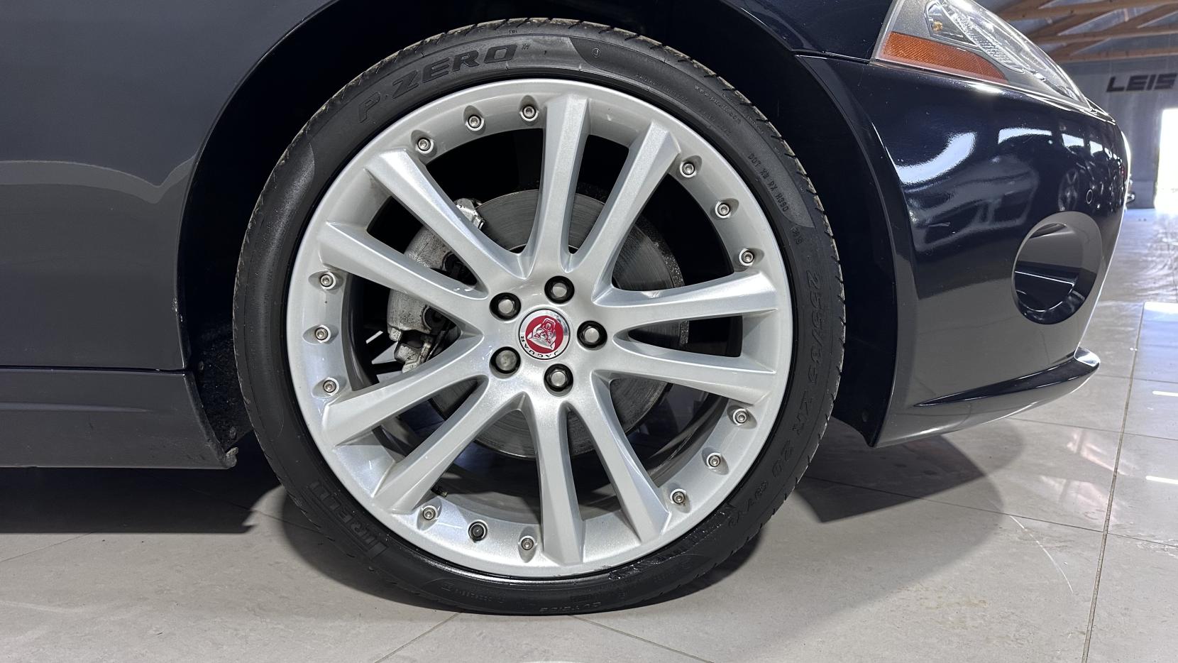 Jaguar XK 4.2 V8 Coupe 2dr Petrol Auto Euro 4 (300 ps)