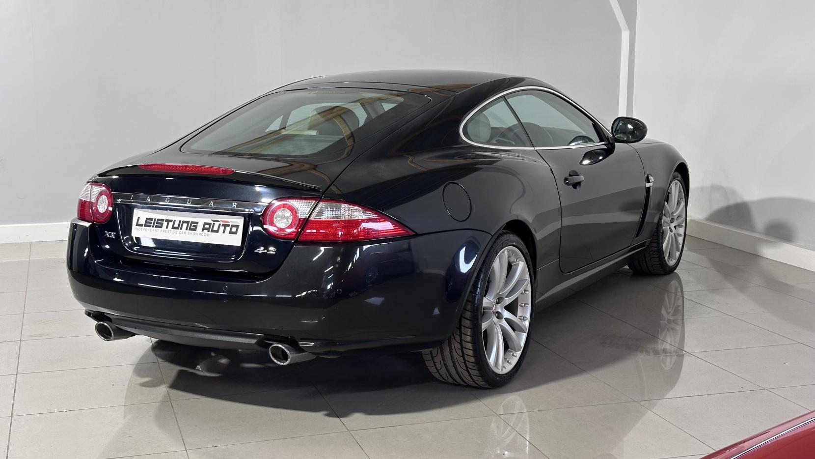 Jaguar XK 4.2 V8 Coupe 2dr Petrol Auto Euro 4 (300 ps)