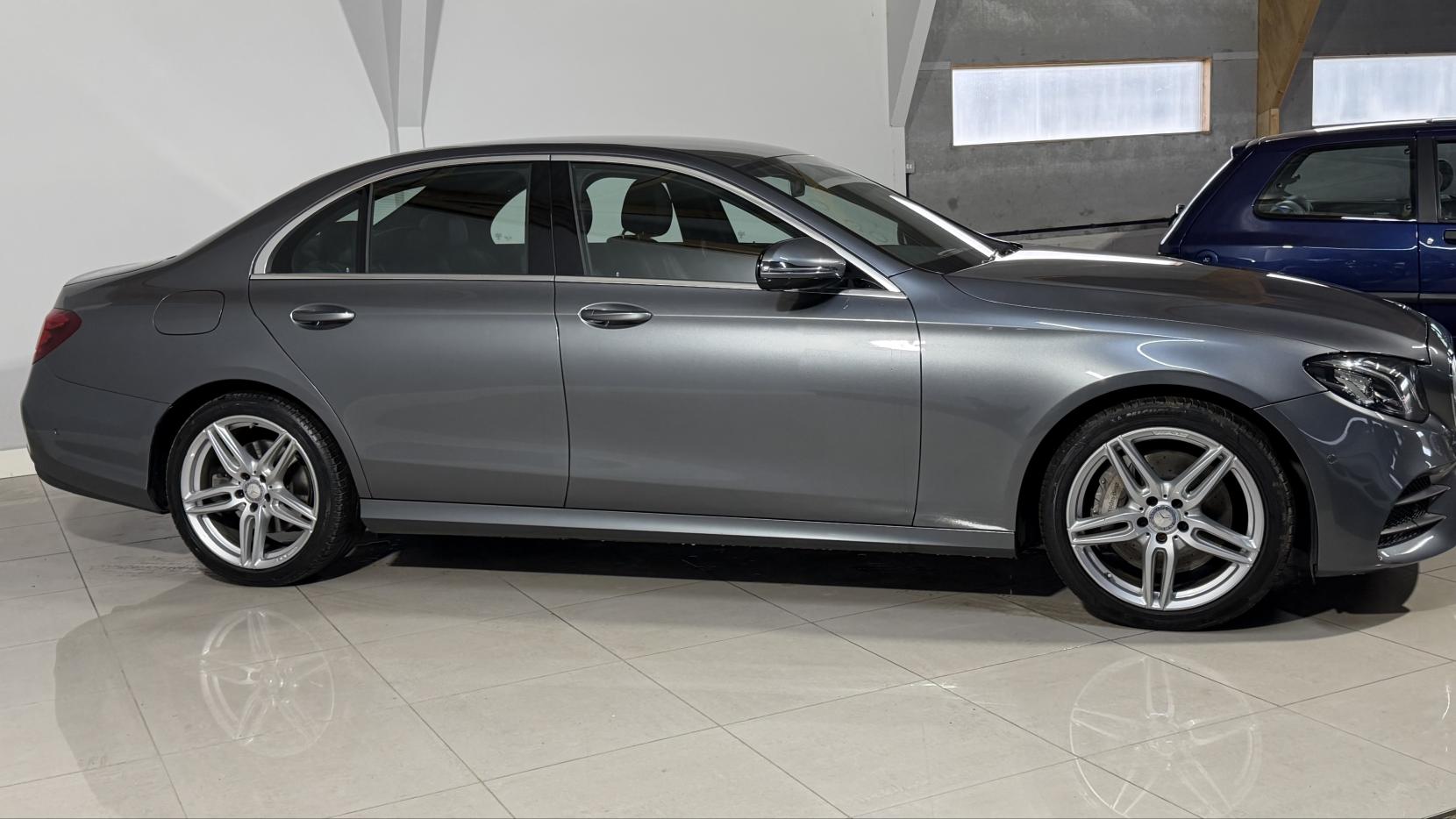 Mercedes-Benz E Class 3.0 E350d V6 AMG Line Saloon 4dr Diesel G-Tronic+ Euro 6 (s/s) (258 ps)