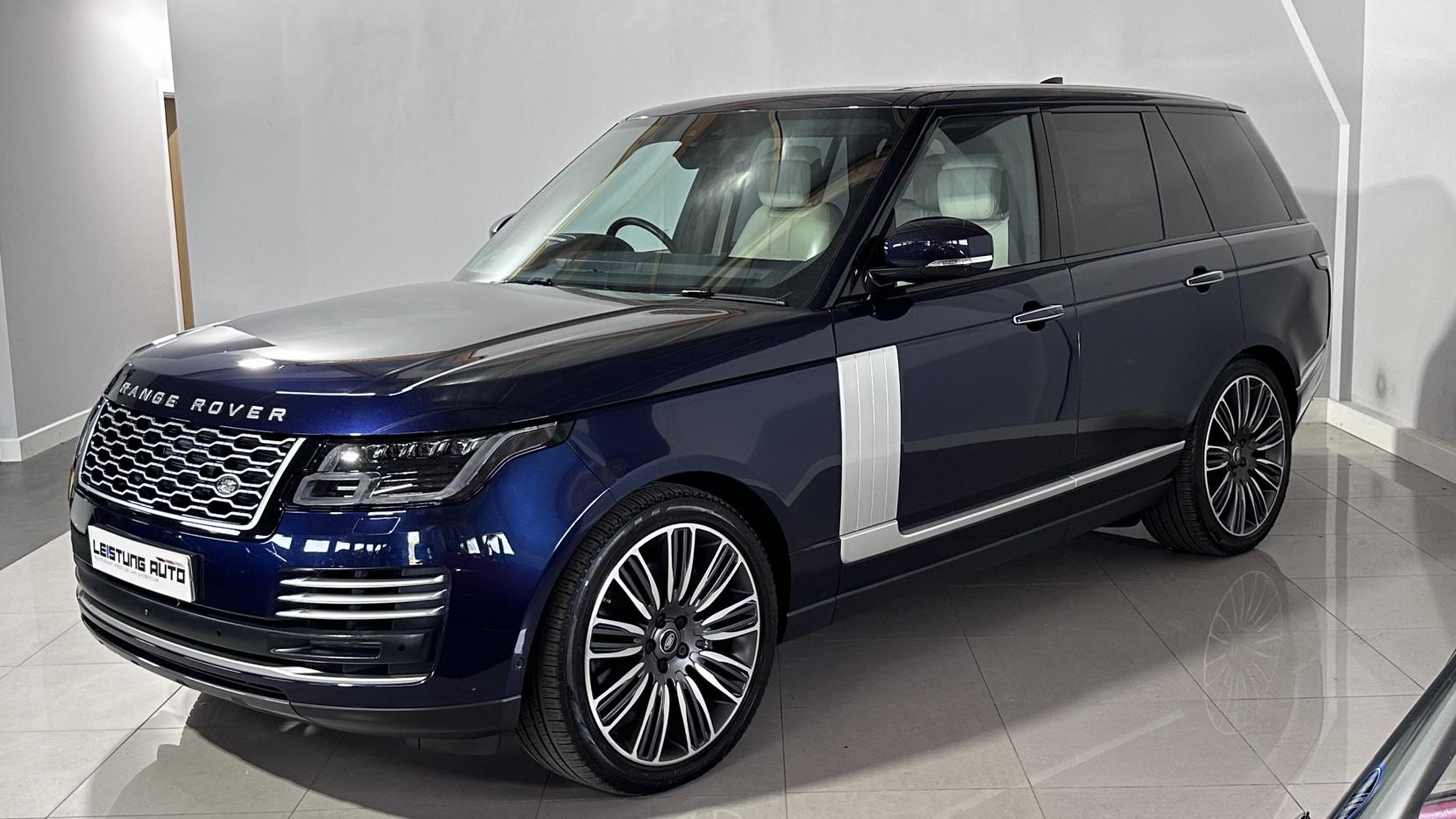 Land Rover Range Rover 4.4 SD V8 Autobiography SUV 5dr Diesel Auto 4WD Euro 6 (s/s) (339 ps)