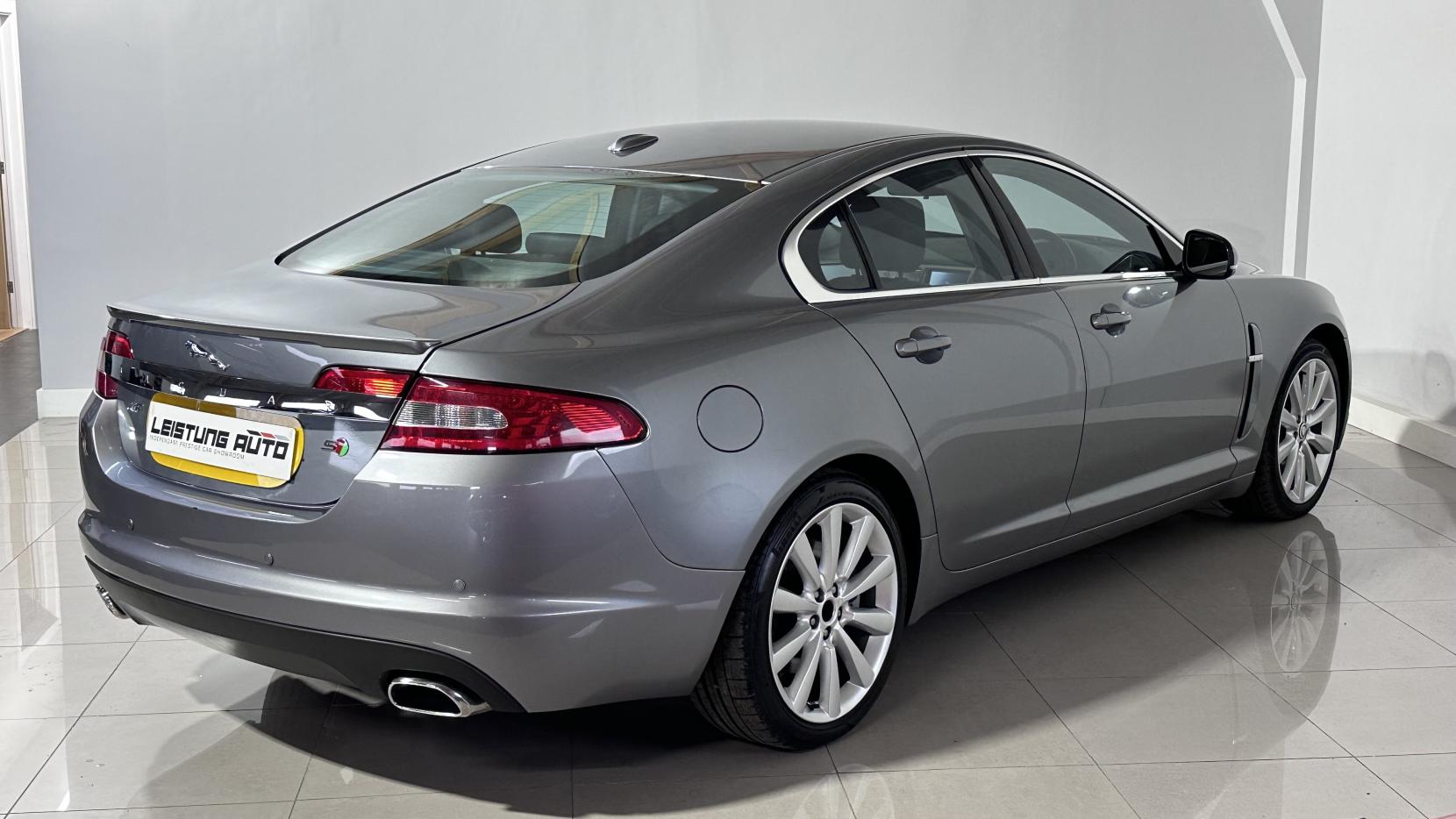 Jaguar XF 3.0d S V6 Luxury Saloon 4dr Diesel Auto Euro 5 (275 ps)