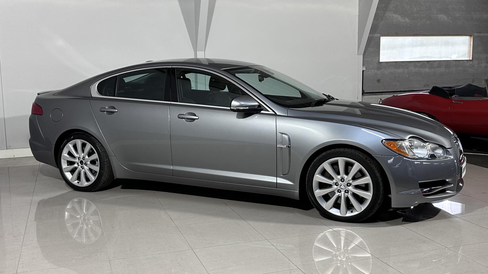 Jaguar XF 3.0d S V6 Luxury Saloon 4dr Diesel Auto Euro 5 (275 ps)