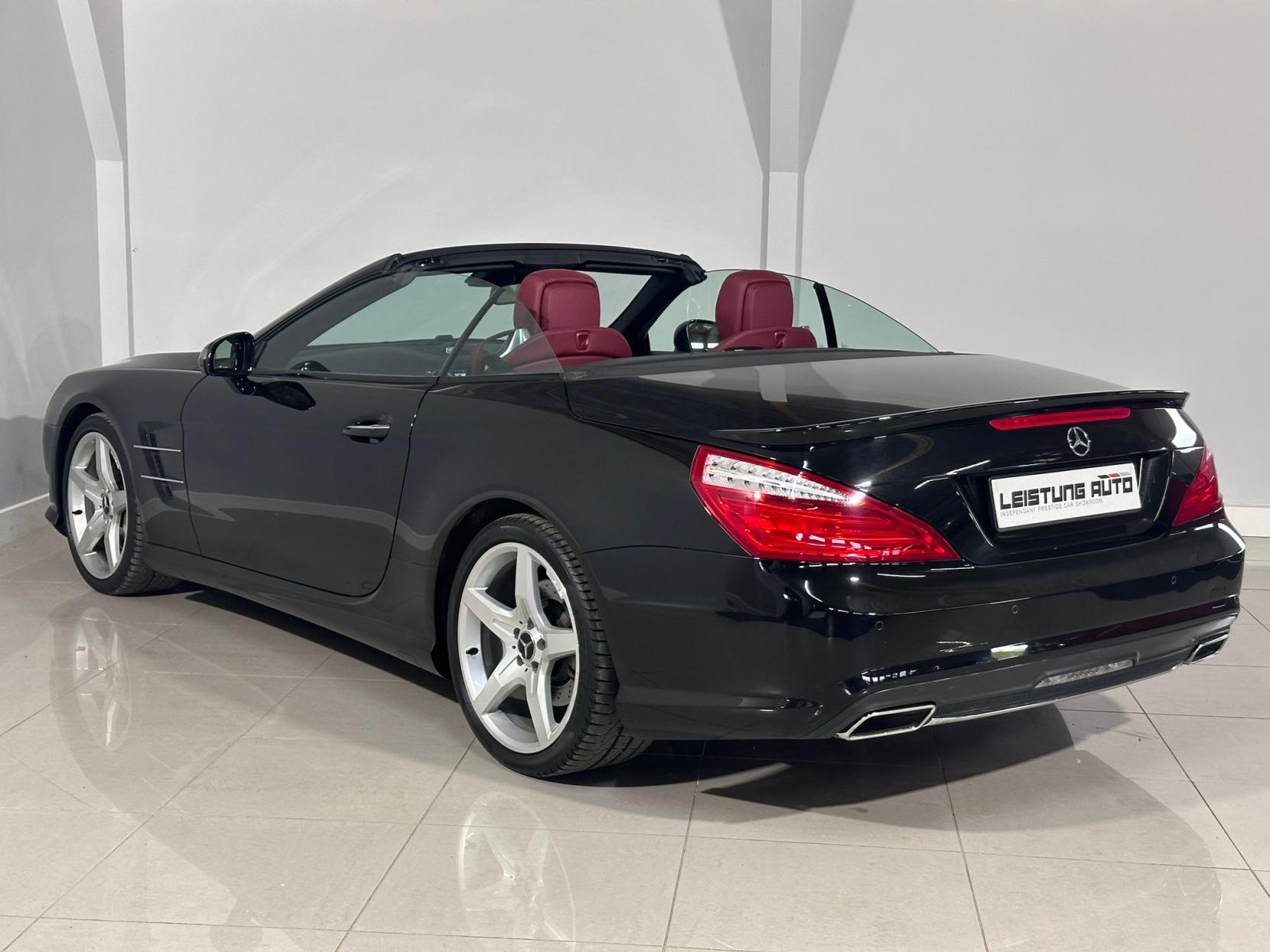 Mercedes-Benz SL Class 3.5 SL350 AMG Sport Convertible 2dr Petrol G-Tronic Euro 5 (s/s) (306 ps)