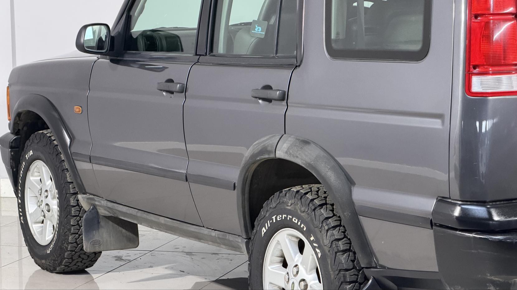 Land Rover Discovery 4.0i V8 ES Station Wagon 5dr Petrol Manual (5 Seats) (397 g/km, 182 bhp)