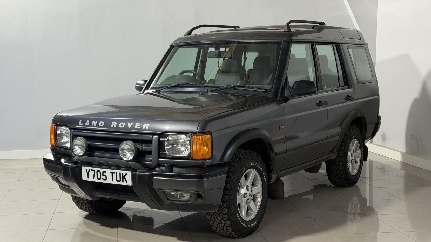 Land Rover Discovery 4.0i V8 ES Station Wagon 5dr Petrol Manual (5 Seats) (397 g/km, 182 bhp)