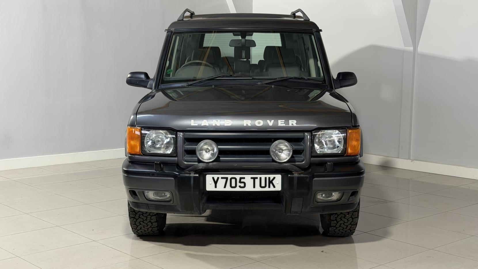 Land Rover Discovery 4.0i V8 ES Station Wagon 5dr Petrol Manual (5 Seats) (397 g/km, 182 bhp)