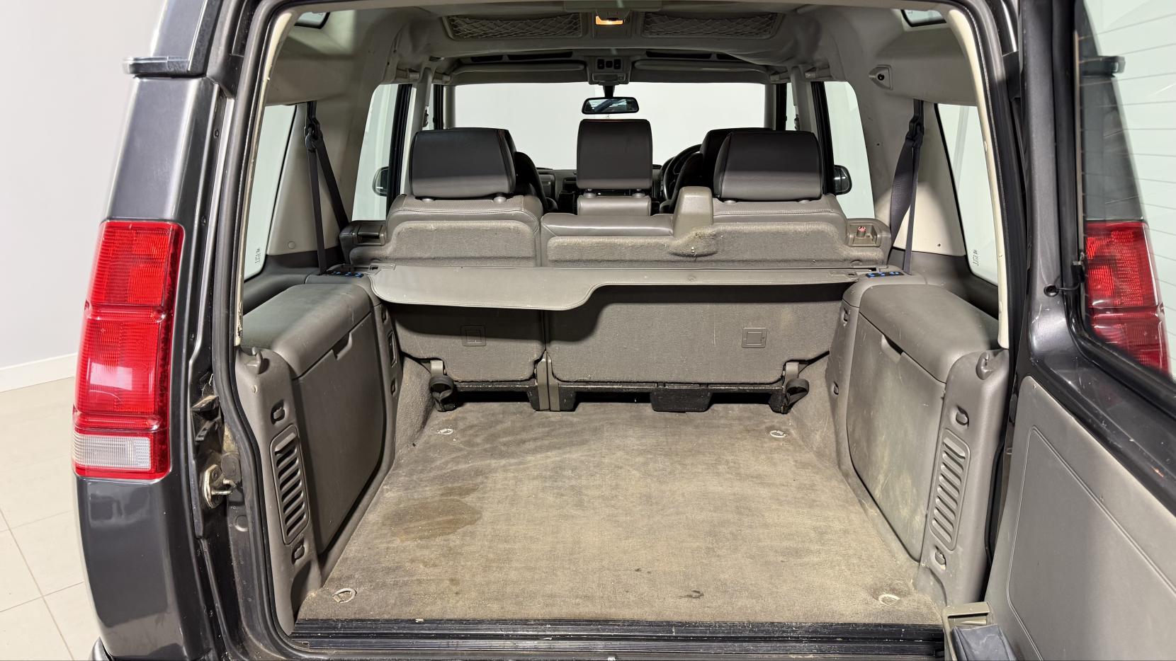 Land Rover Discovery 4.0i V8 ES Station Wagon 5dr Petrol Manual (5 Seats) (397 g/km, 182 bhp)