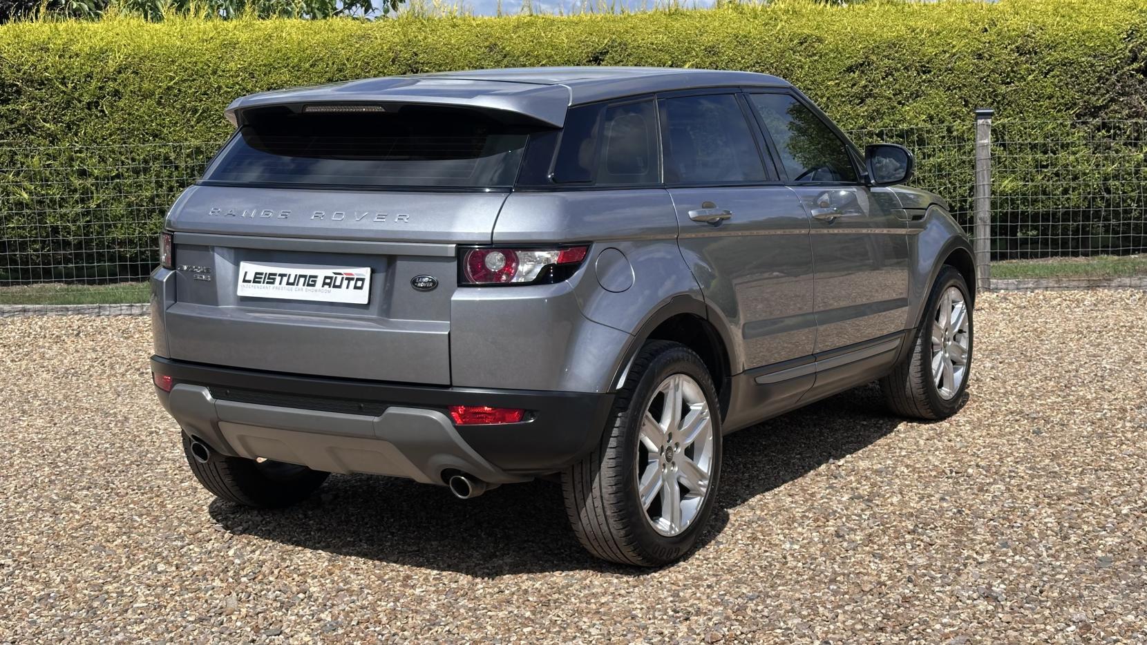 Land Rover Range Rover Evoque 2.2 SD4 Pure SUV 5dr Diesel Auto 4WD Euro 5 (190 ps)
