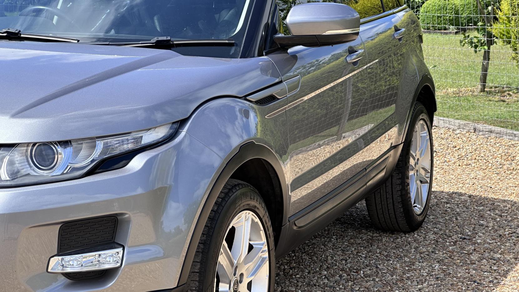 Land Rover Range Rover Evoque 2.2 SD4 Pure SUV 5dr Diesel Auto 4WD Euro 5 (190 ps)