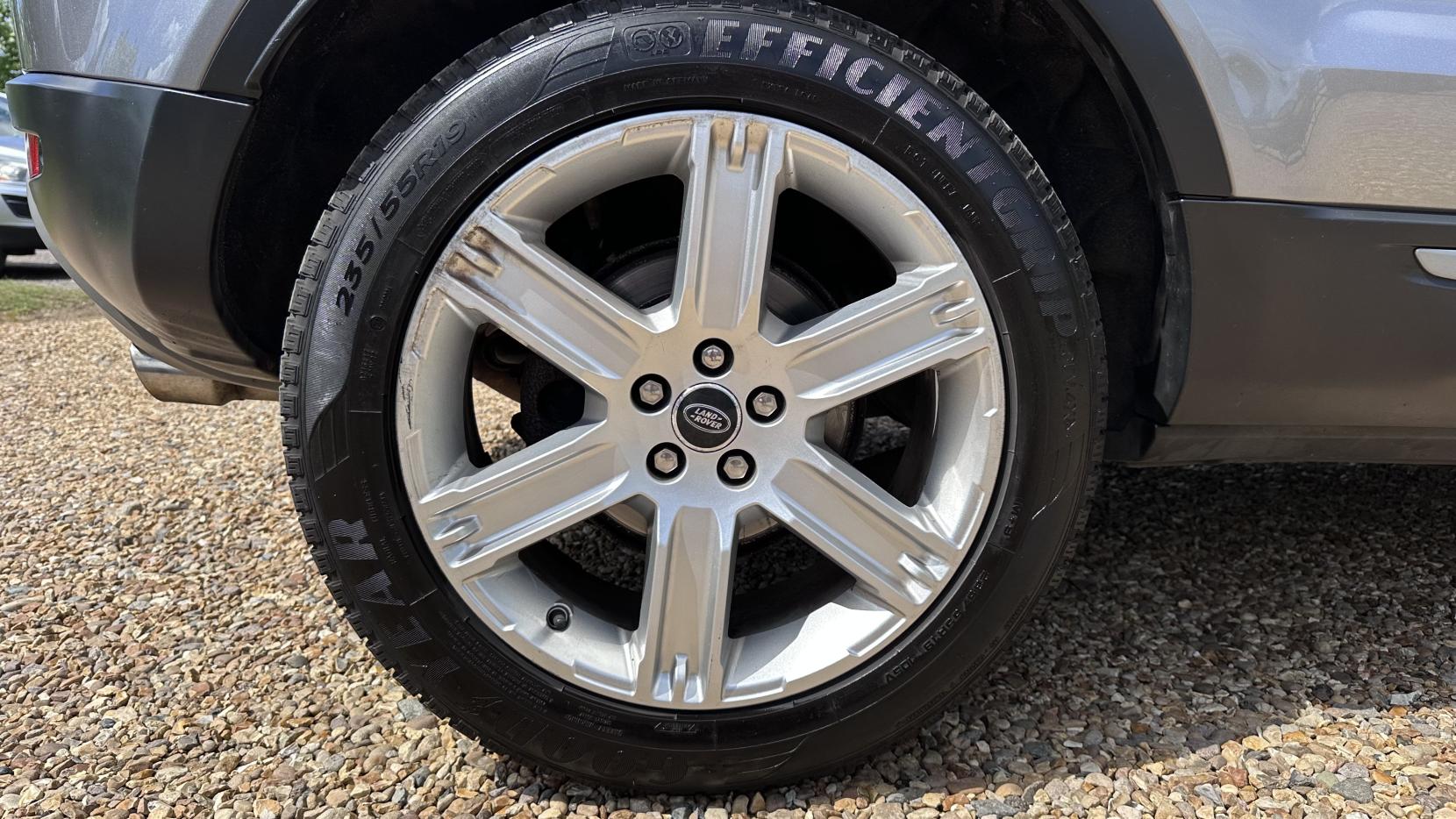 Land Rover Range Rover Evoque 2.2 SD4 Pure SUV 5dr Diesel Auto 4WD Euro 5 (190 ps)