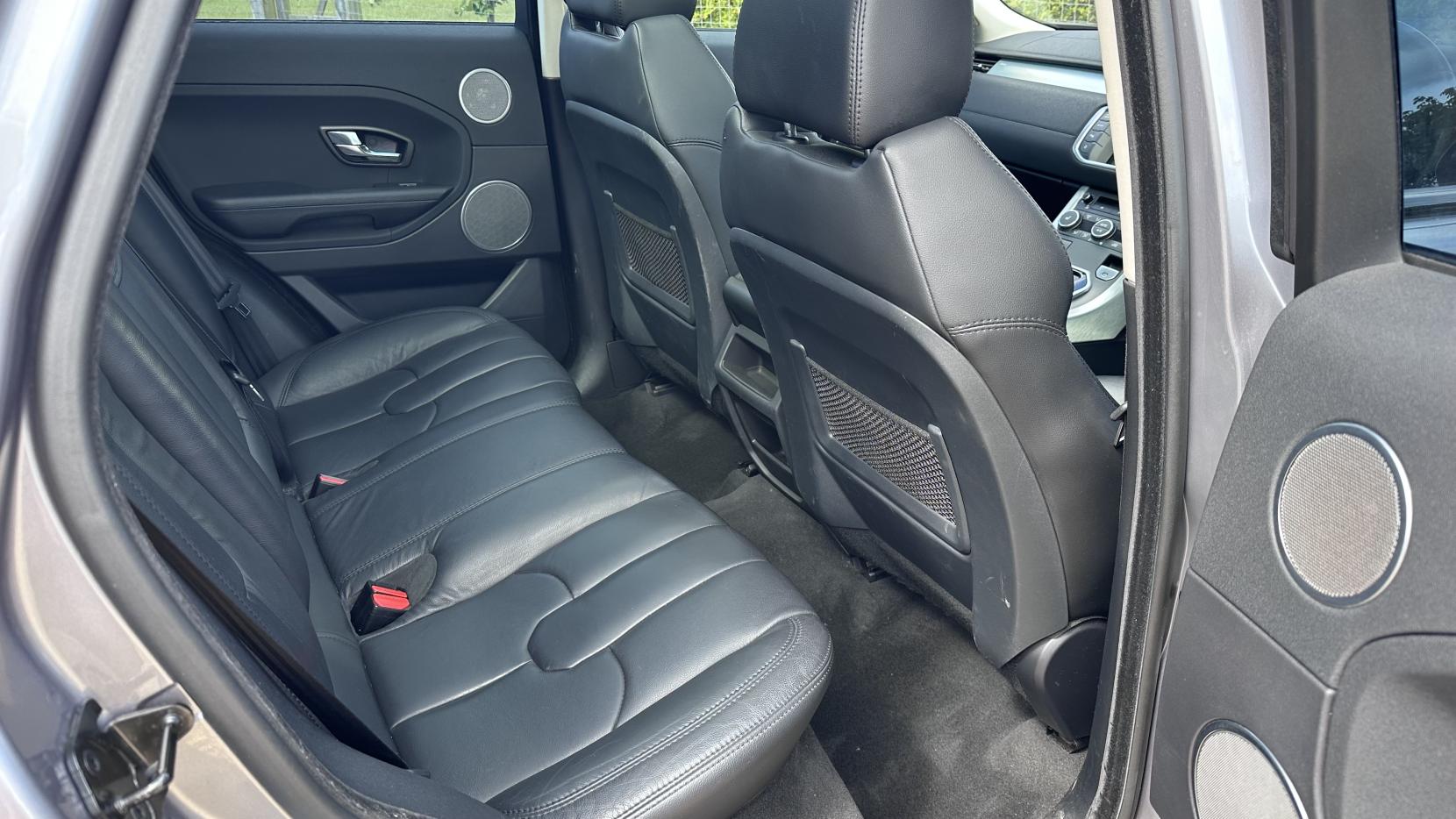 Land Rover Range Rover Evoque 2.2 SD4 Pure SUV 5dr Diesel Auto 4WD Euro 5 (190 ps)