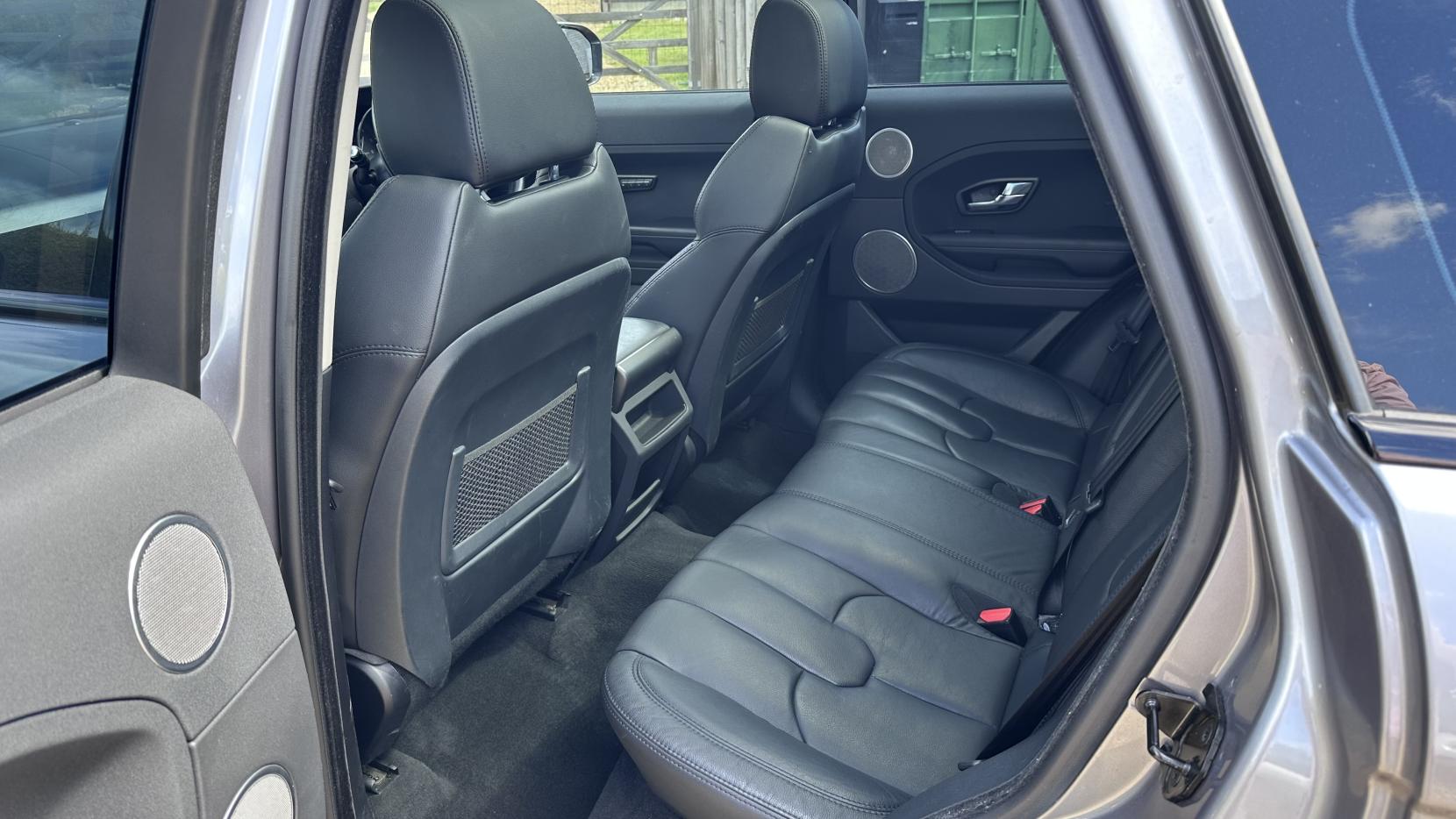 Land Rover Range Rover Evoque 2.2 SD4 Pure SUV 5dr Diesel Auto 4WD Euro 5 (190 ps)