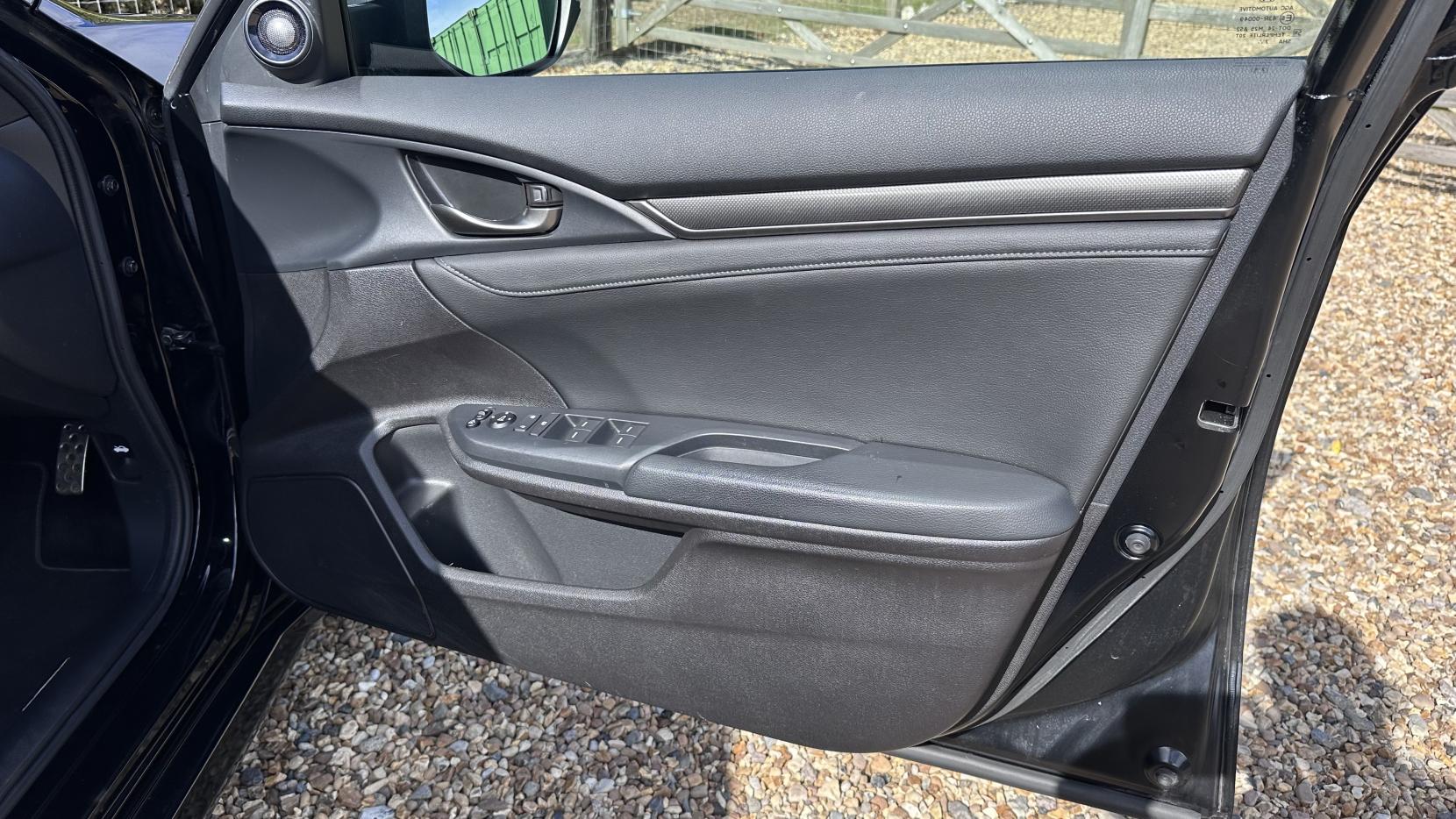Honda Civic 1.0 VTEC Turbo EX Hatchback 5dr Petrol Manual Euro 6 (s/s) (129 ps)