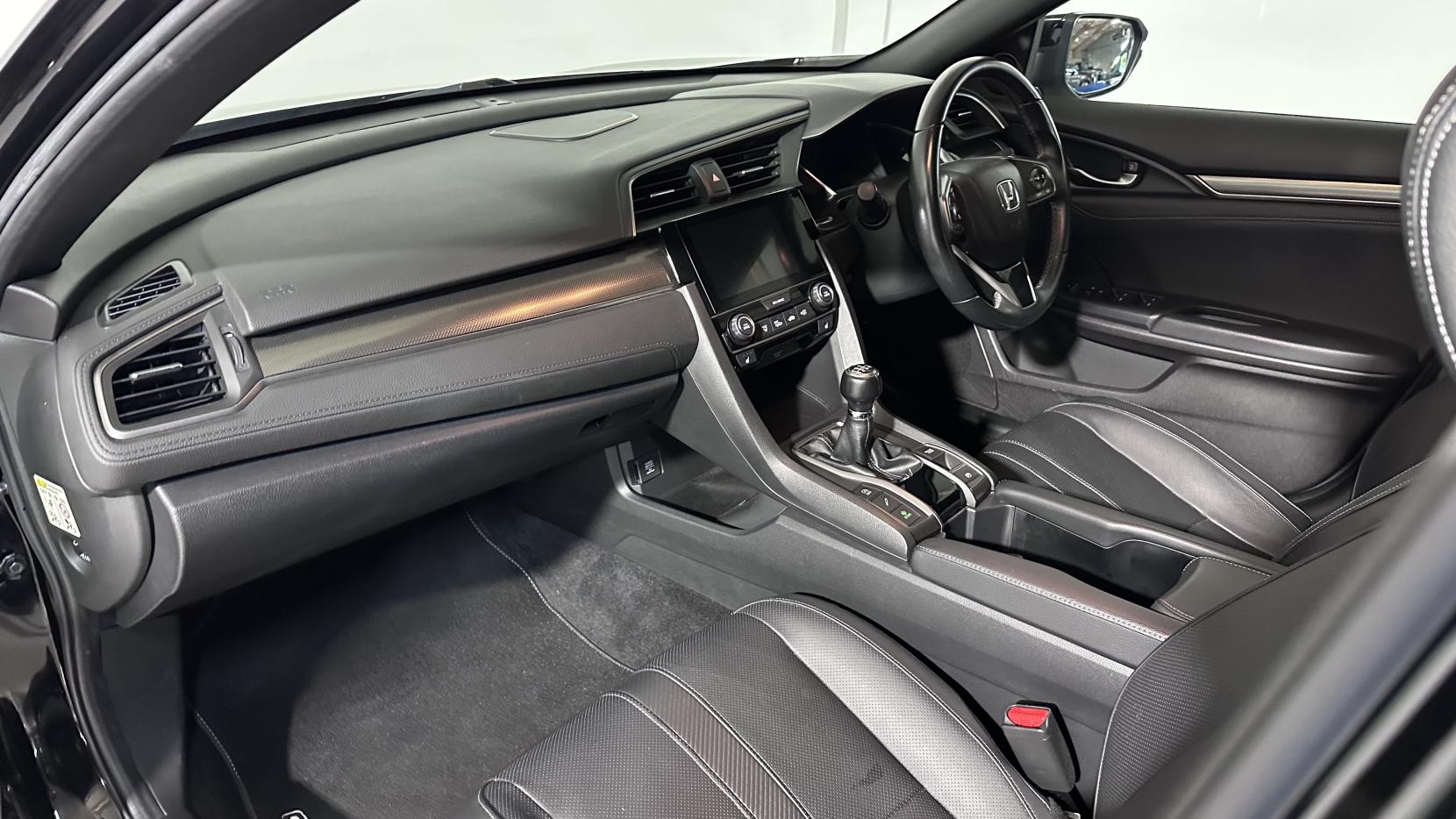 Honda Civic 1.0 VTEC Turbo EX Hatchback 5dr Petrol Manual Euro 6 (s/s) (129 ps)