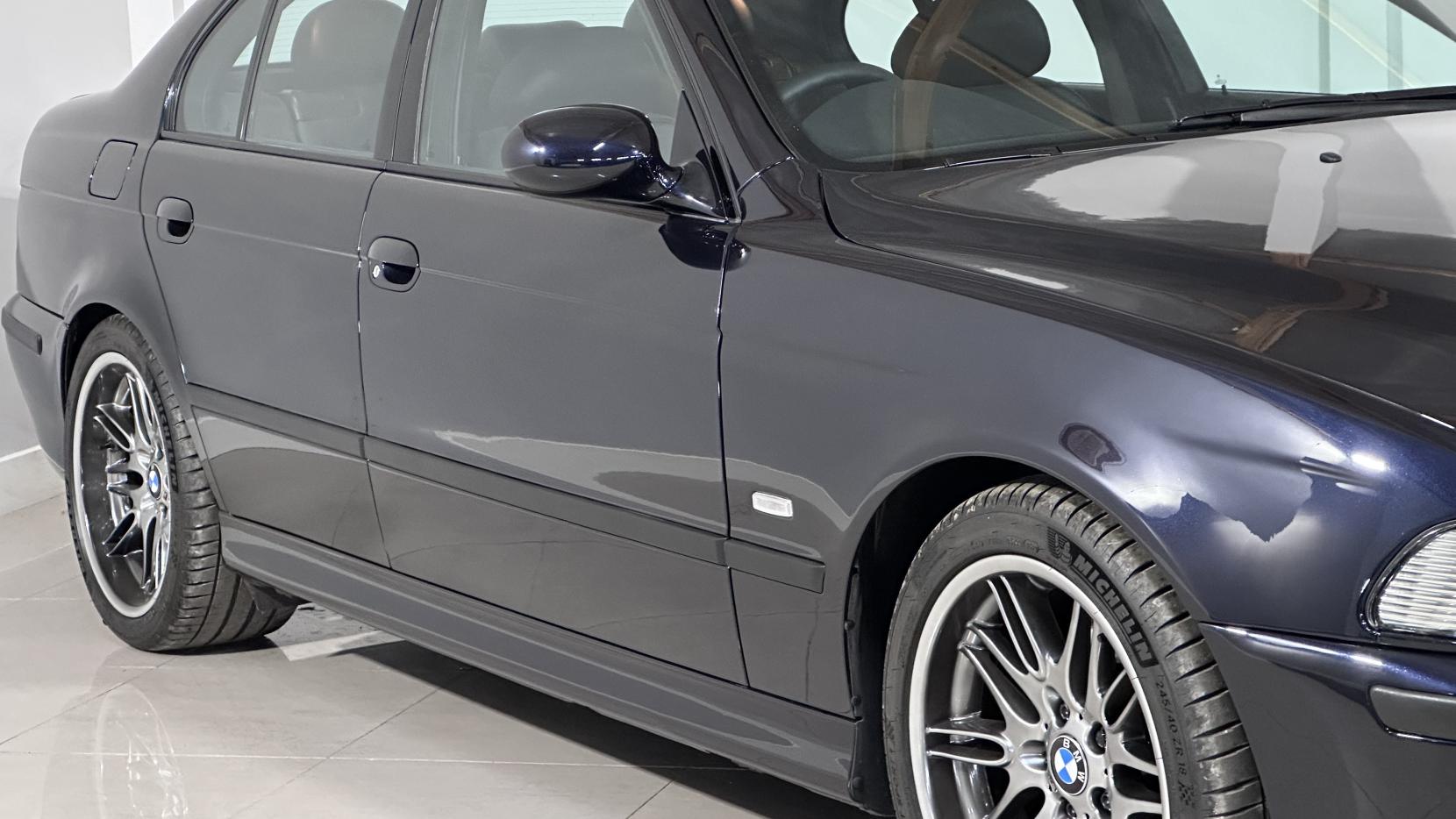 BMW M5 4.9 Saloon 4dr Petrol Manual (346 g/km, 400 bhp)