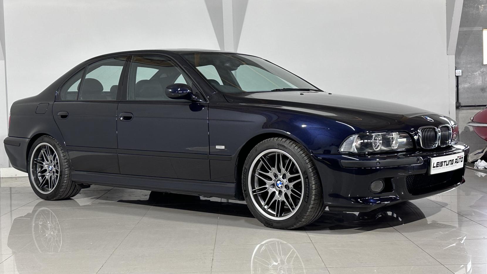 BMW M5 4.9 Saloon 4dr Petrol Manual (346 g/km, 400 bhp)