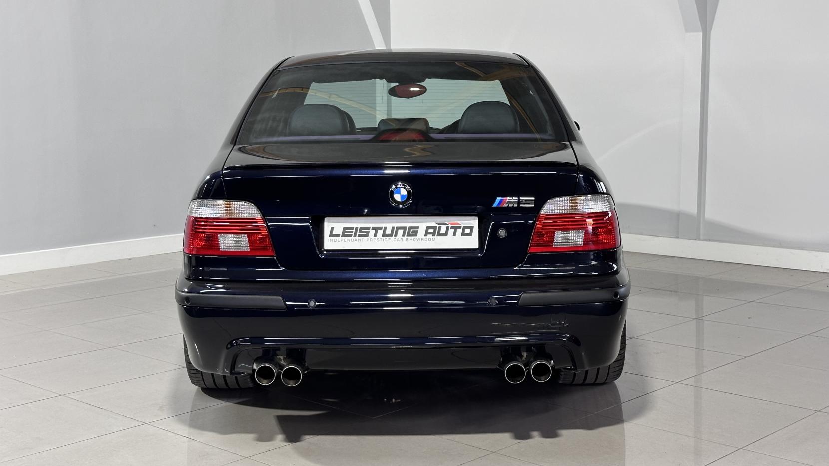 BMW M5 4.9 Saloon 4dr Petrol Manual (346 g/km, 400 bhp)