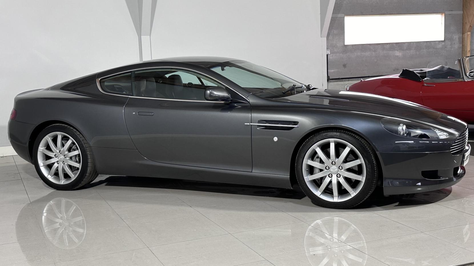 Aston Martin DB9 5.9 Coupe 2dr Petrol Seq (394 g/km, 450 bhp)