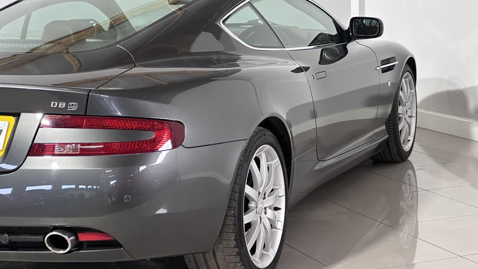 Aston Martin DB9 5.9 Coupe 2dr Petrol Seq (394 g/km, 450 bhp)