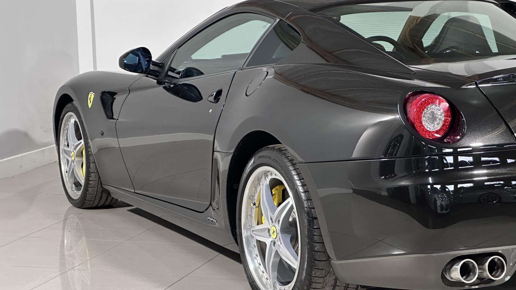 Ferrari 599 6.0 V12 GTB Fiorano Coupe 2dr Petrol F1 Euro 4 (612 bhp)