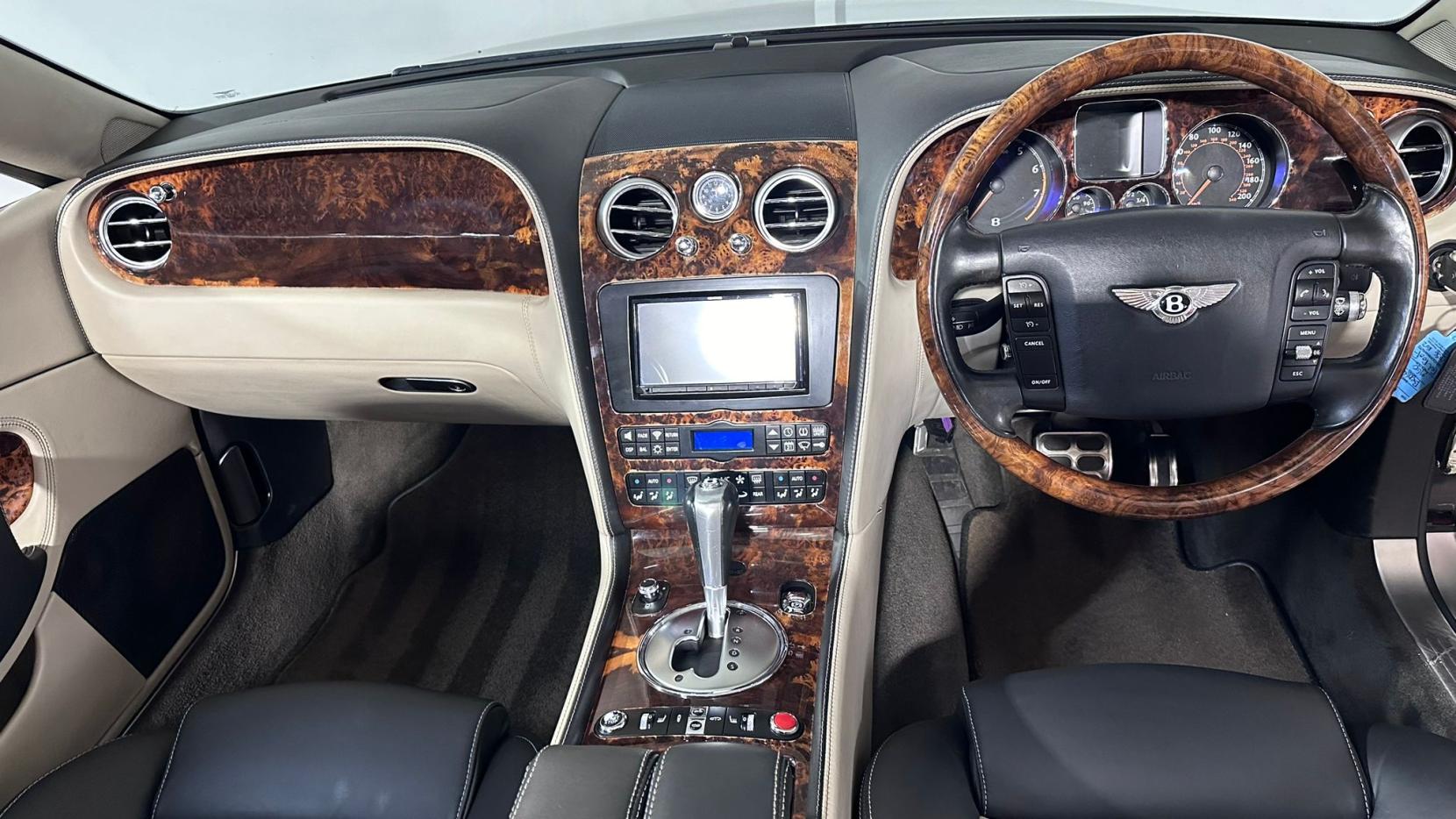 Bentley Continental 6.0 W12 GTC Convertible 2dr Petrol Auto 4WD Euro 4 (560 ps)