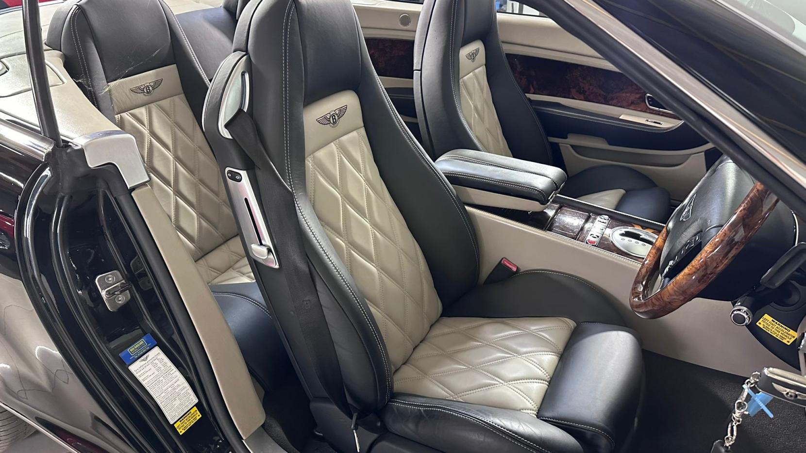 Bentley Continental 6.0 W12 GTC Convertible 2dr Petrol Auto 4WD Euro 4 (560 ps)