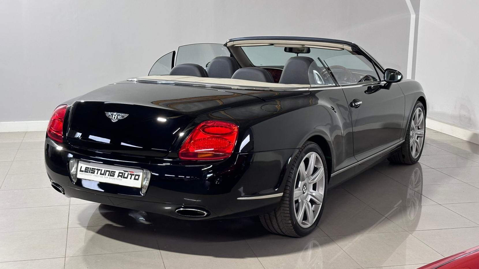 Bentley Continental 6.0 W12 GTC Convertible 2dr Petrol Auto 4WD Euro 4 (560 ps)