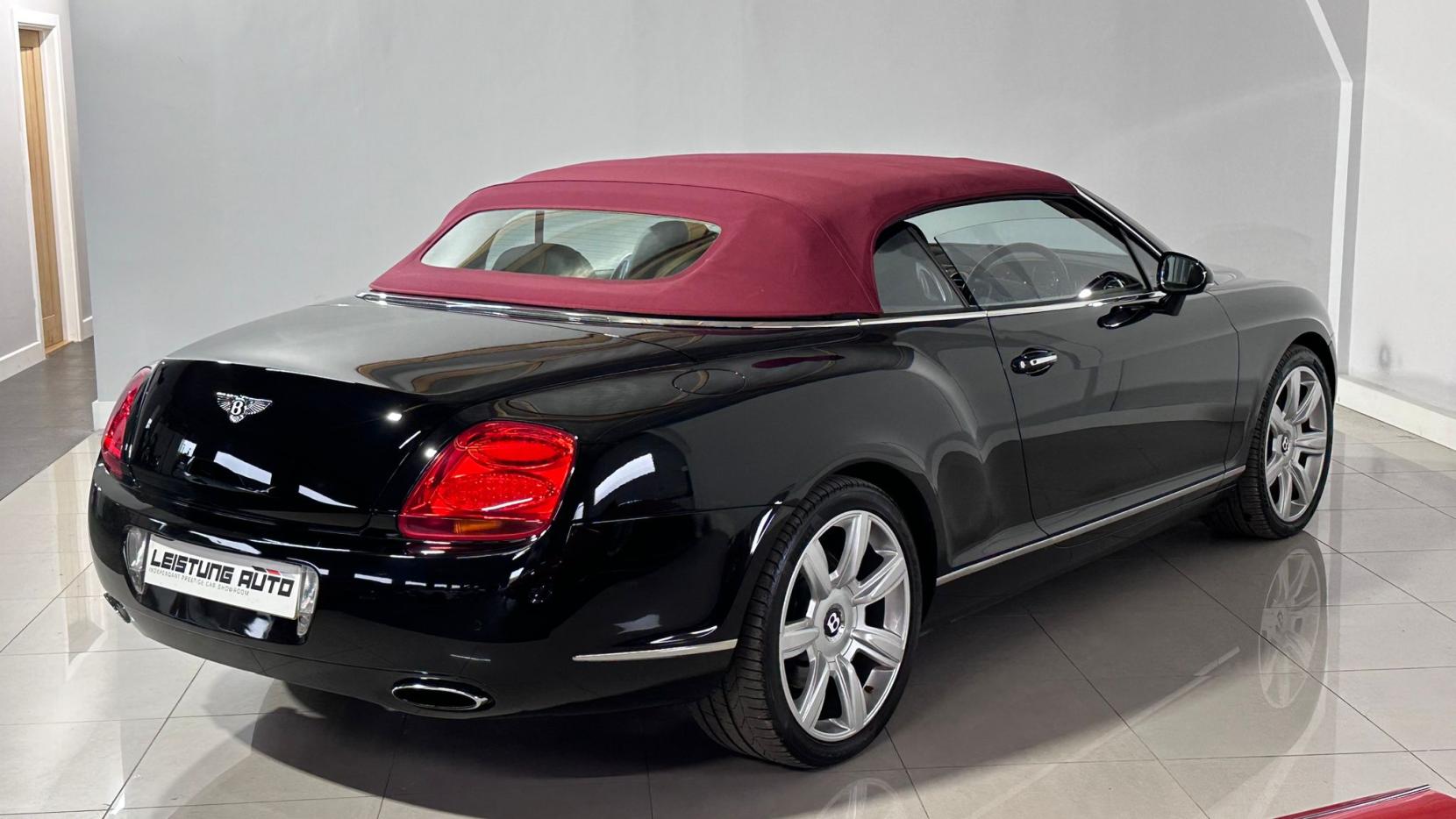 Bentley Continental 6.0 W12 GTC Convertible 2dr Petrol Auto 4WD Euro 4 (560 ps)